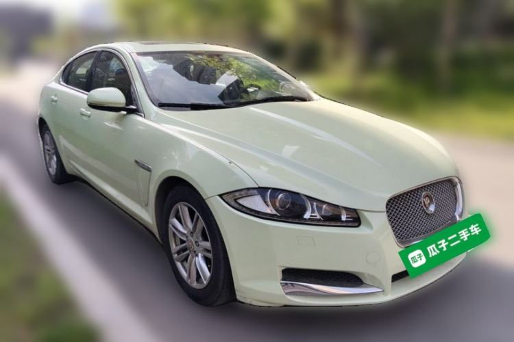 Used Jaguar XF 2015 XF 2.0T Prestige Edition Front Right 45 Deg