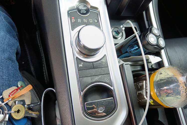 Used Jaguar XF 2015 XF 2.0T Prestige Edition Gear Lever