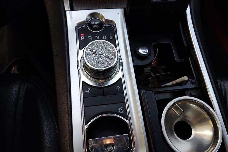 Used Jaguar XF 2015 XF 2.0T Prestige Edition Gear Lever