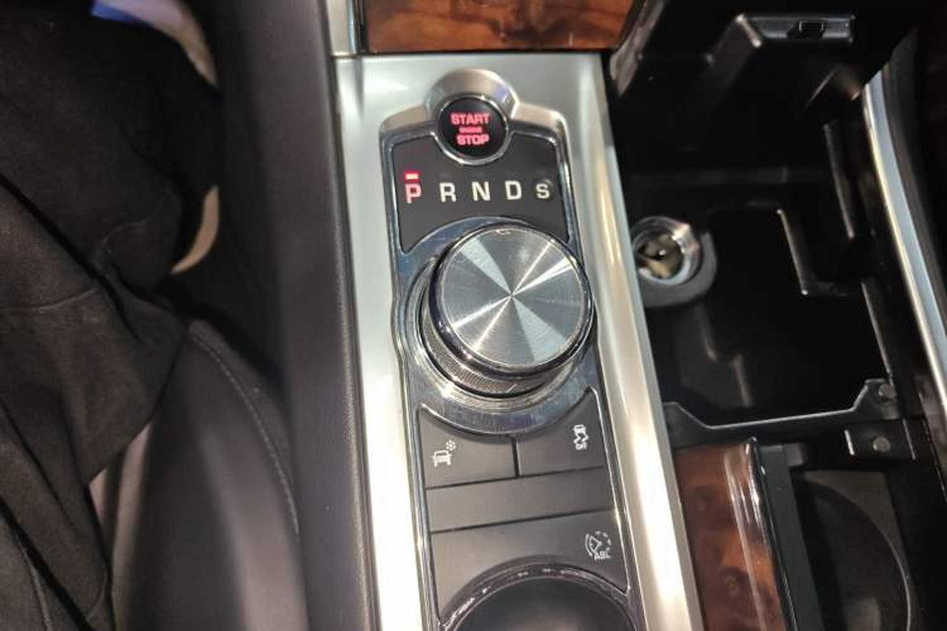 Used Jaguar XF 2015 XF 2.0T Luxury Edition Gear Lever