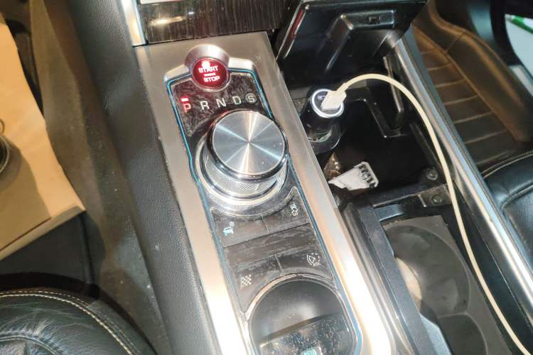 Used Jaguar XF 2015 XF 3.0 SC R-Sport Luxury Edition Gear Lever