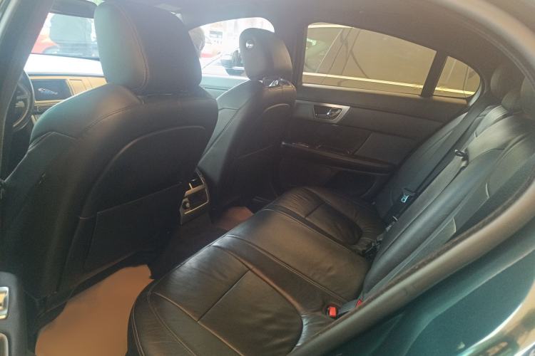 Used Jaguar XF 2015 XF 3.0 SC R-Sport Luxury Edition Interior 1
