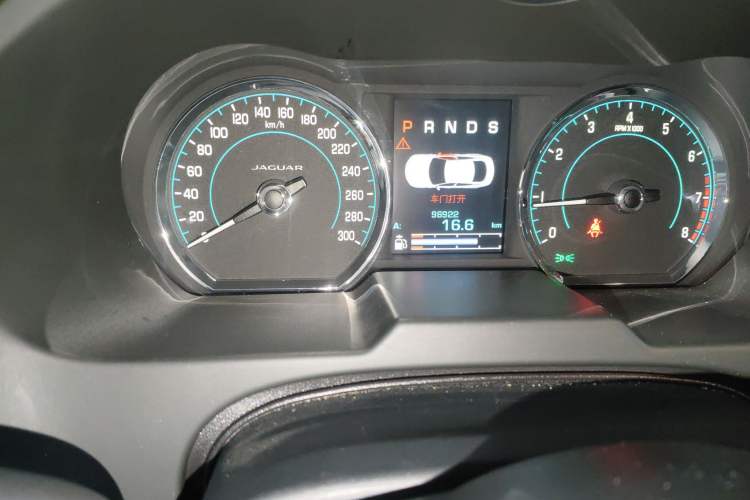Used Jaguar XF 2015 XF 3.0 SC R-Sport Luxury Edition Odometer Close Up