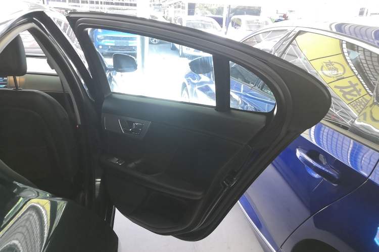 Used Jaguar XF 2015 XF 2.0T Prestige Edition Right Rear Door Interior