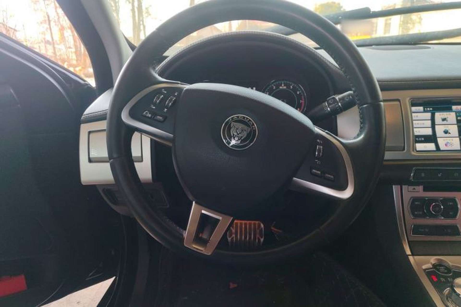 Used Jaguar XF 2015 XF 2.0T Sportbrake Luxury Edition Steering Wheel
