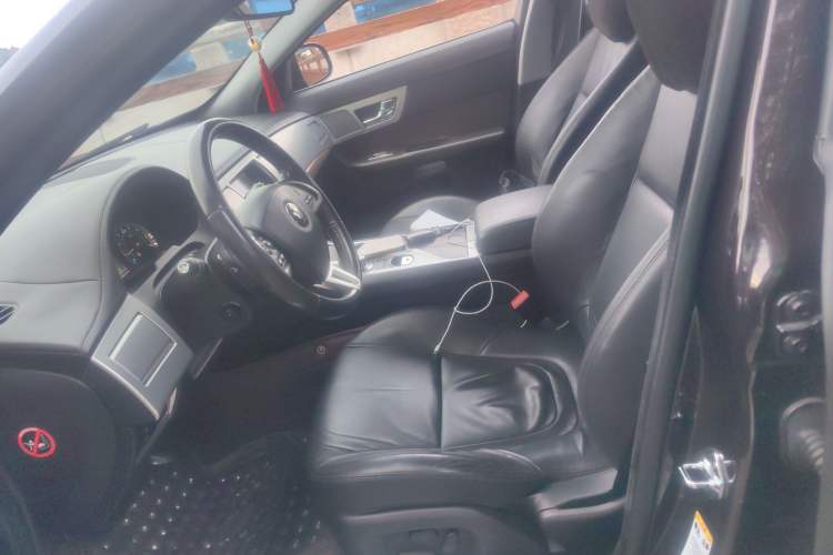 Used Jaguar XF 2015 XF 2.0T Prestige Edition Left Front Seat