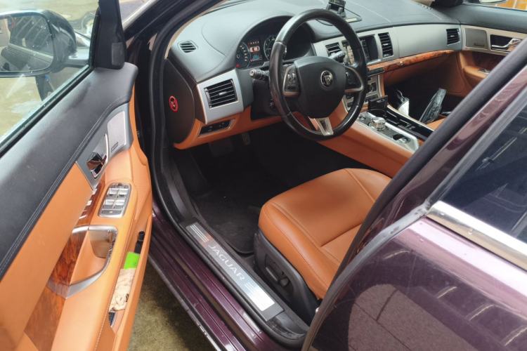 Used Jaguar XF 2015 XF 2.0T Sportbrake Luxury Edition Driver Seat