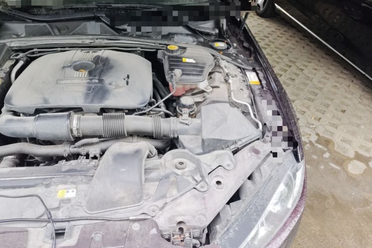 Used Jaguar XF 2015 XF 2.0T Luxury Edition Engine Bay Left
