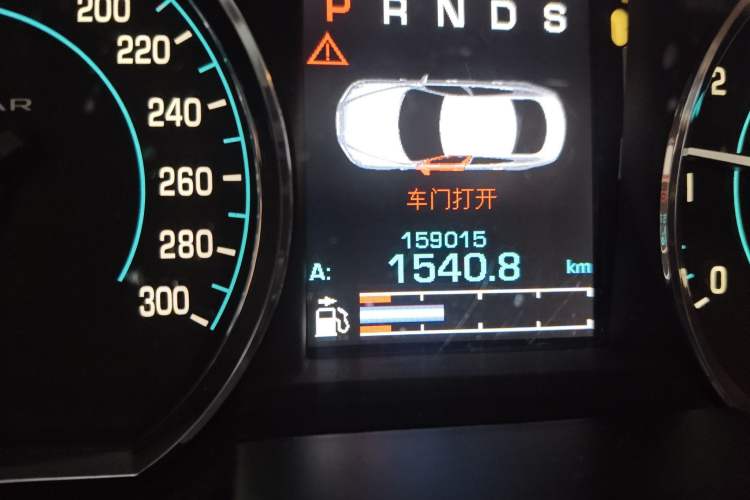 Used Jaguar XF 2015 XF 2.0T Luxury Edition Odometer Close Up