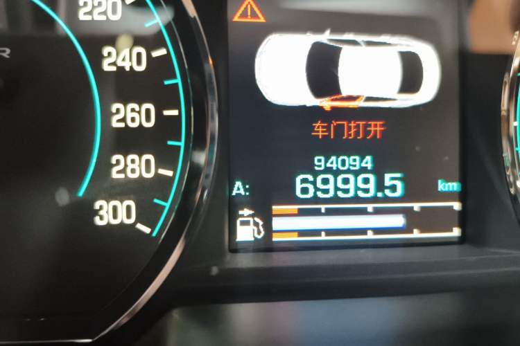 Used Jaguar XF 2015 XF 2.0T Sportbrake Luxury Edition Odometer Close Up