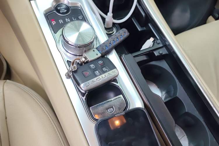 Used Jaguar XF 2015 XF 2.0T 80th Anniversary Collector's Edition Vehicle Key