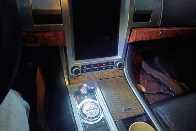 Used Jaguar XF 2015 XF 2.0T Prestige Edition Audio And AC Panel