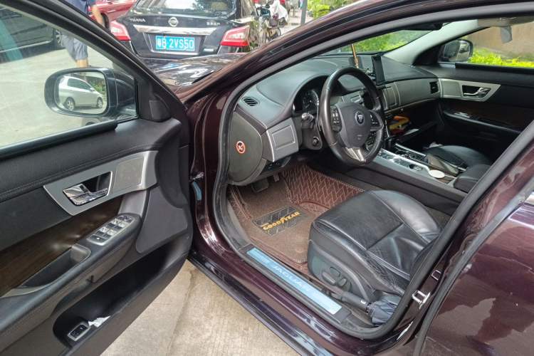 Used Jaguar XF 2015 XF 2.0T Prestige Edition Driver Seat