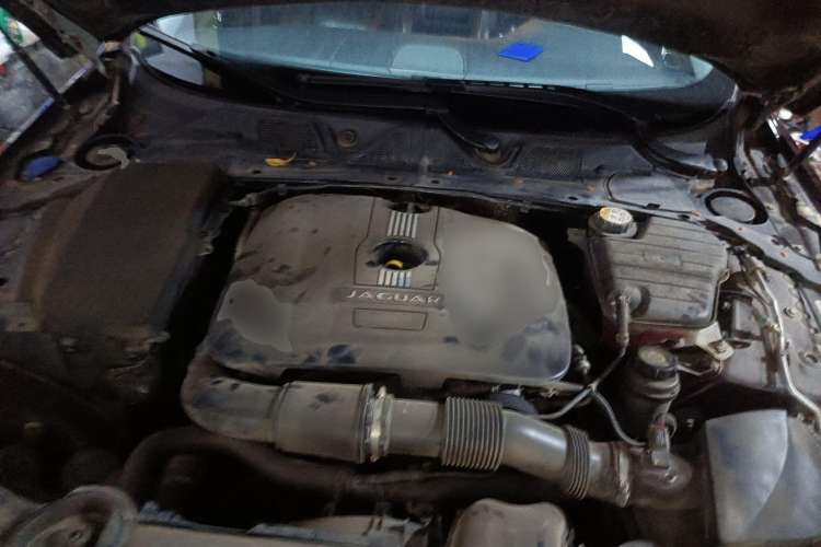 Used Jaguar XF 2015 XF 2.0T Prestige Edition Engine Bay