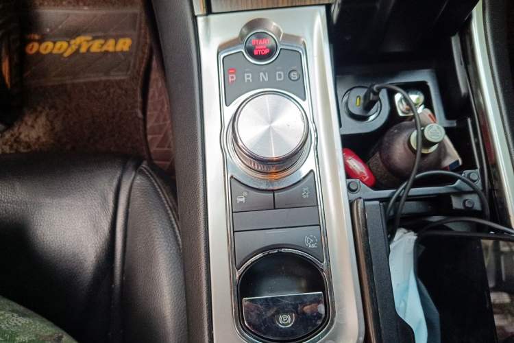 Used Jaguar XF 2015 XF 2.0T Prestige Edition Gear Lever