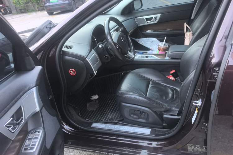 Used Jaguar XF 2015 XF 2.0T Prestige Edition Left Front Seat
