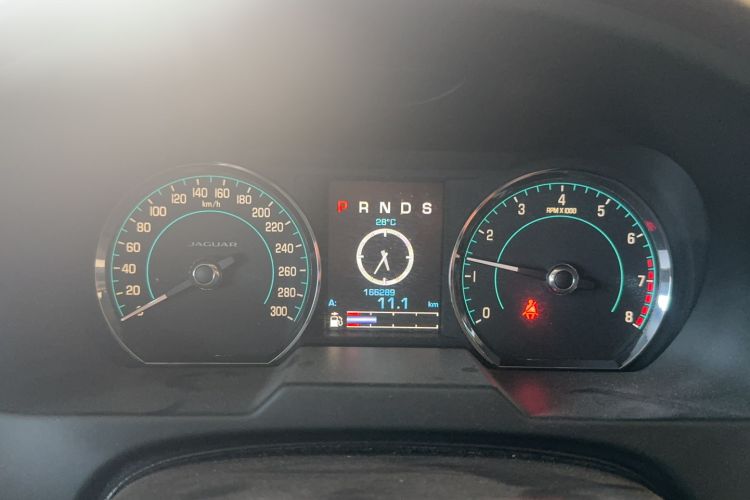 Used Jaguar XF 2015 XF 2.0T 80th Anniversary Limited Edition Luxury Model Odometer Close Up