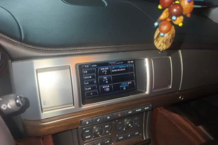 Used Jaguar XF 2015 XF 2.0T 80th Anniversary Collector's Edition Audio And AC Panel