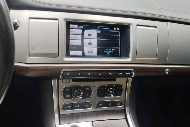 Used Jaguar XF 2015 XF 2.0T Prestige Edition Audio And AC Panel