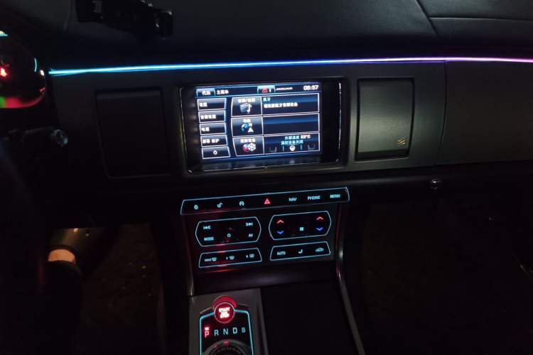 Used Jaguar XF 2015 XF 2.0T 80th Anniversary Collector's Edition Audio And AC Panel
