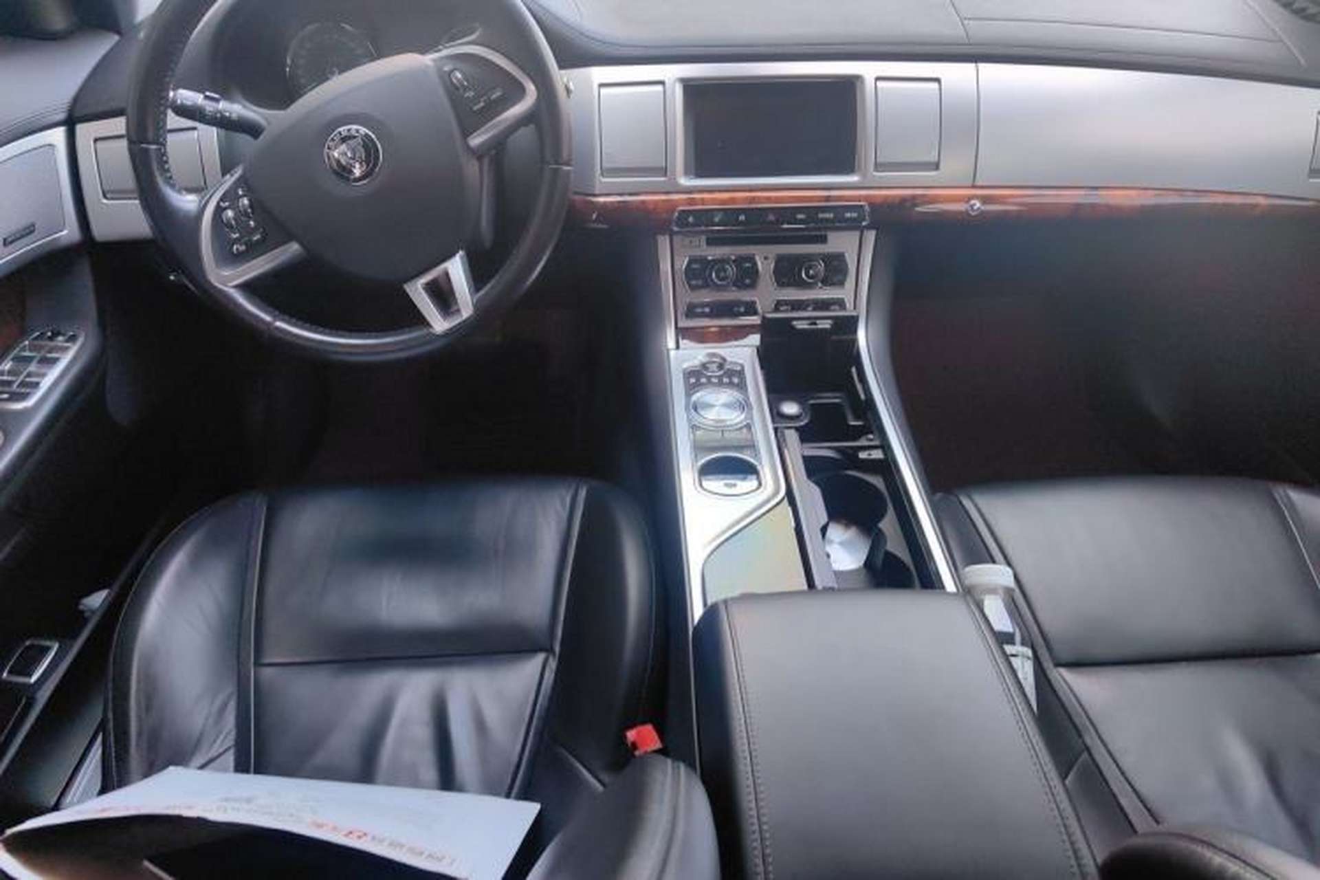Used Jaguar XF 2015 XF 2.0T Luxury Edition Center Console