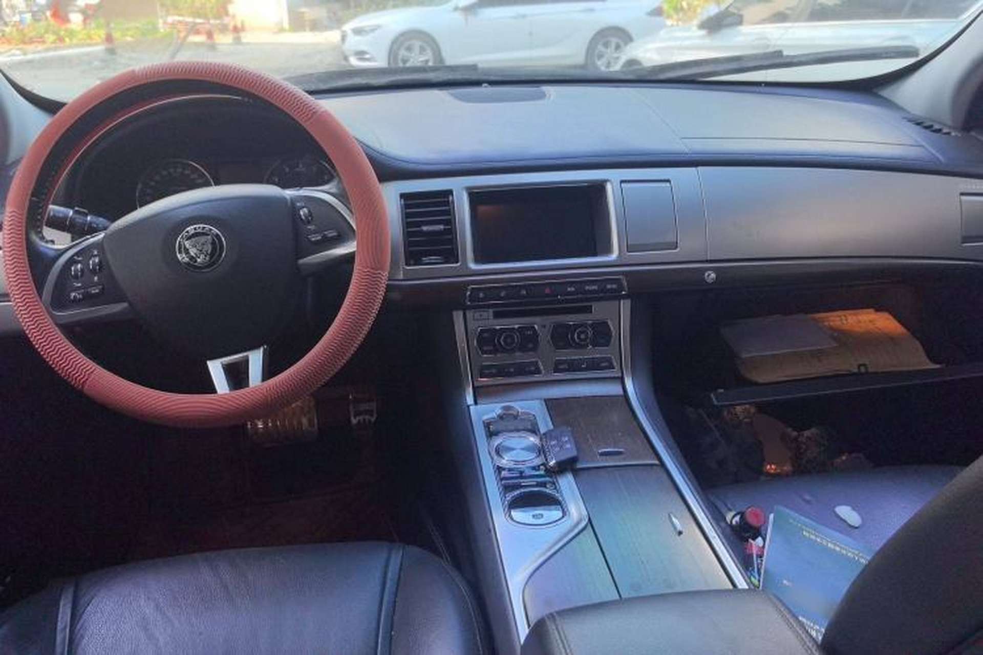 Used Jaguar XF 2015 XF 2.0T 80th Anniversary Collector's Edition Center Console