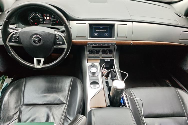 Used Jaguar XF 2015 XF 2.0T 80th Anniversary Collector's Edition Center Console