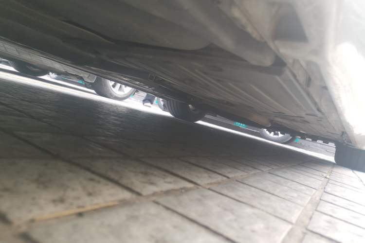 Used Jaguar XF 2015 XF 2.0T Prestige Edition Chassis Rear Right