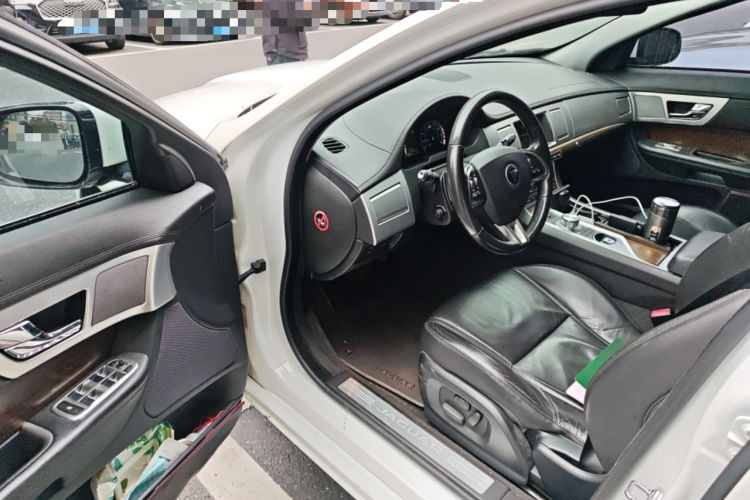 Used Jaguar XF 2015 XF 2.0T 80th Anniversary Collector's Edition Driver Seat