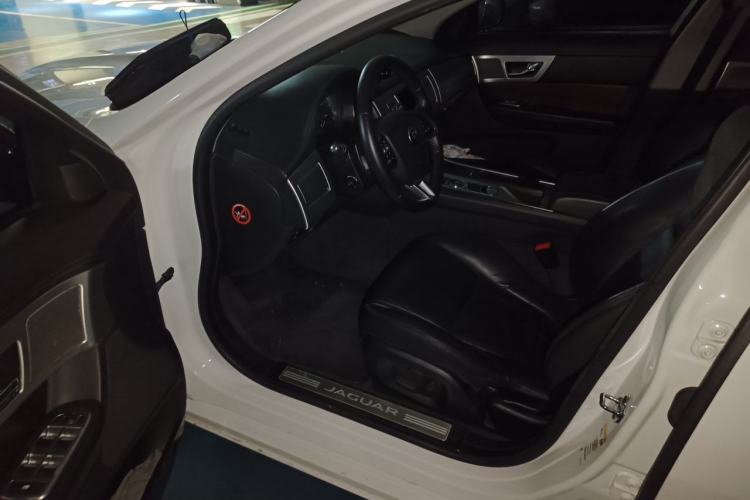 Used Jaguar XF 2015 XF 2.0T 80th Anniversary Collector's Edition Driver Seat