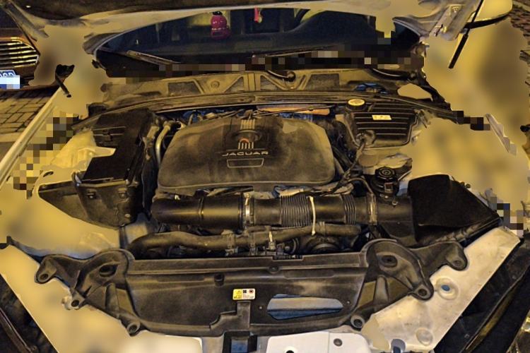 Used Jaguar XF 2015 XF 2.0T Luxury Edition Engine Bay