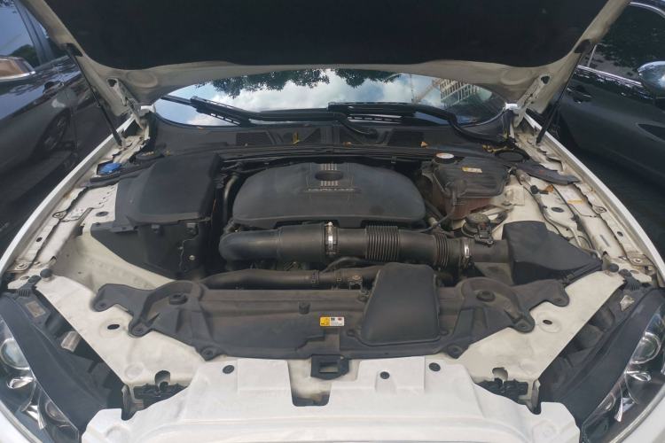 Used Jaguar XF 2015 XF 2.0T Prestige Edition Engine Bay