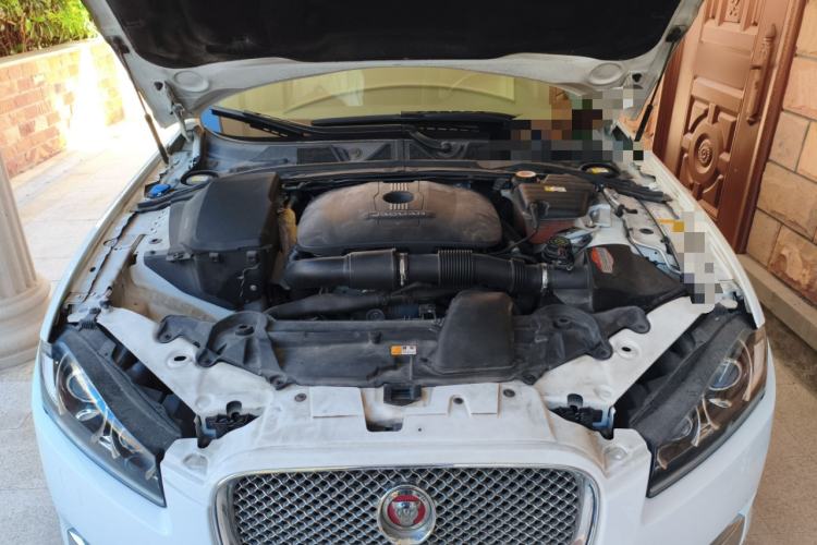 Used Jaguar XF 2015 XF 2.0T Prestige Edition Engine Bay