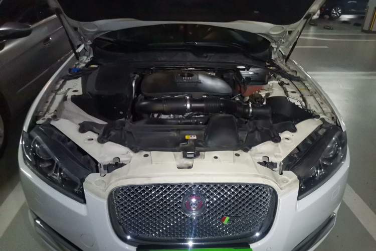 Used Jaguar XF 2015 XF 2.0T Sportbrake Luxury Edition Engine Bay
