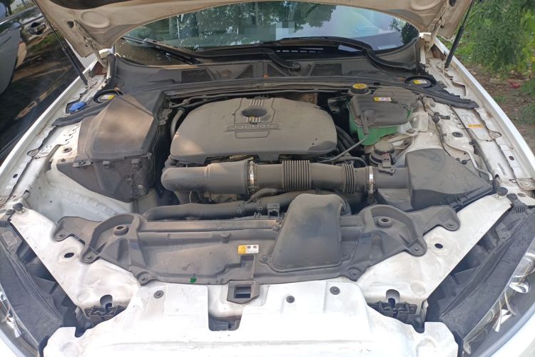 Used Jaguar XF 2015 XF 2.0T Prestige Edition Engine Bay