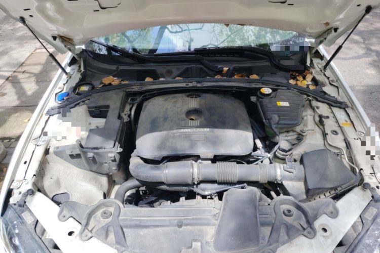 Used Jaguar XF 2015 XF 2.0T Prestige Edition Engine Bay