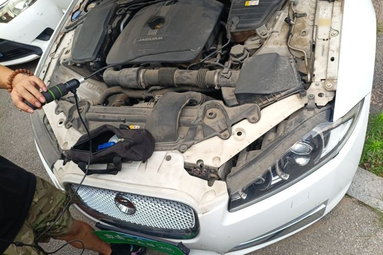 Used Jaguar XF 2015 XF 2.0T Luxury Edition Engine Bay