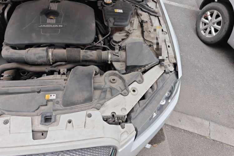 Used Jaguar XF 2015 XF 2.0T 80th Anniversary Limited Edition Luxury Model Engine Bay Left