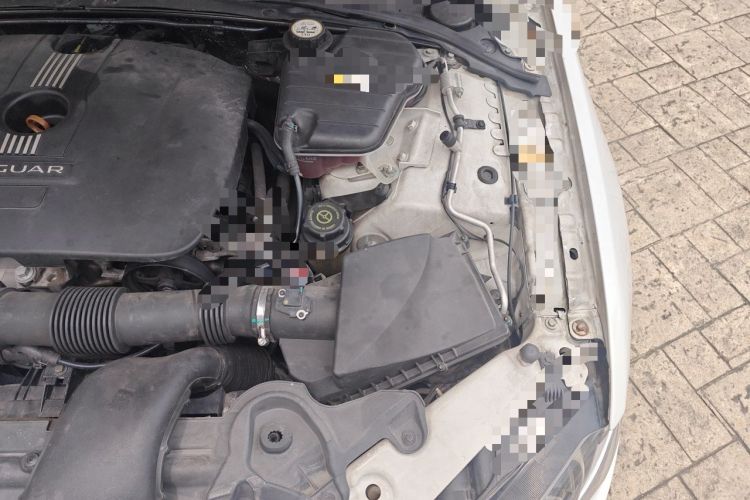 Used Jaguar XF 2015 XF 2.0T Prestige Edition Engine Bay Left