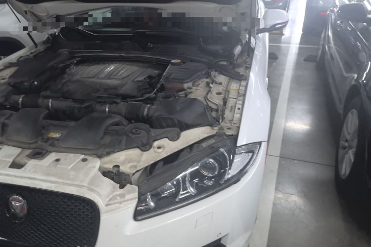 Used Jaguar XF  Engine Bay Left