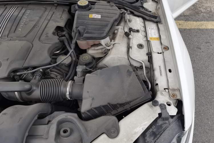 Used Jaguar XF 2015 XF 3.0 SC R-Sport Luxury Edition Engine Bay Left