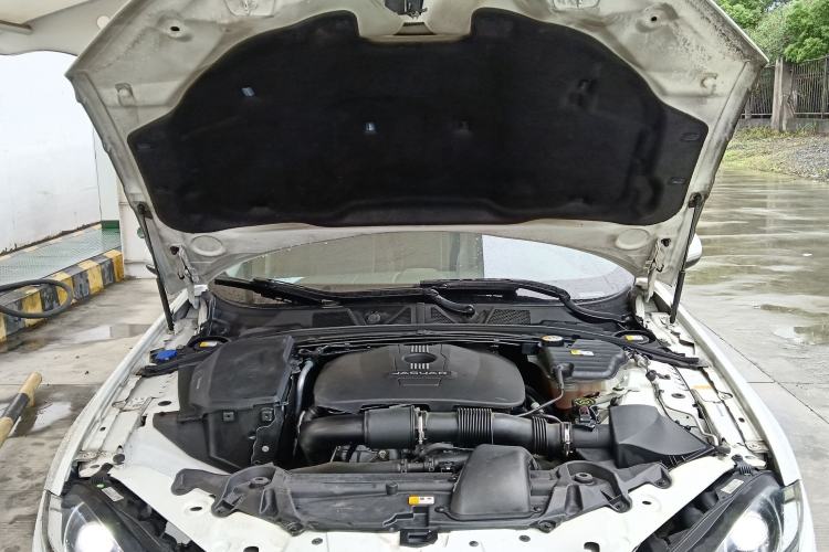 Used Jaguar XF 2015 XF 2.0T Luxury Edition Engine Bay