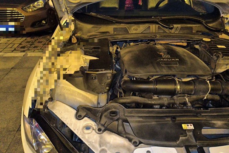 Used Jaguar XF 2015 XF 2.0T Luxury Edition Engine Bay Right
