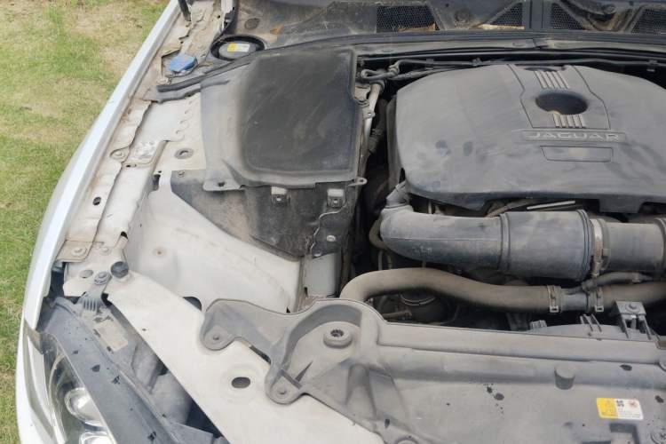 Used Jaguar XF 2015 XF 2.0T Prestige Edition Engine Bay Right