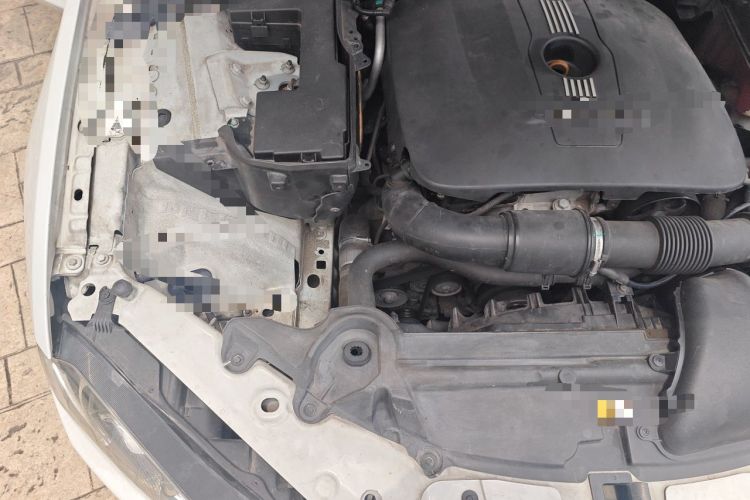 Used Jaguar XF 2015 XF 2.0T Prestige Edition Engine Bay Right