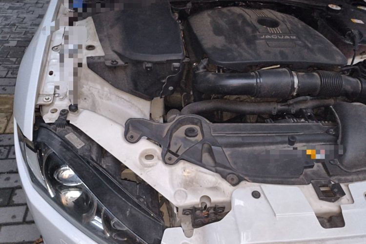Used Jaguar XF 2015 XF 2.0T Luxury Edition Engine Bay Right