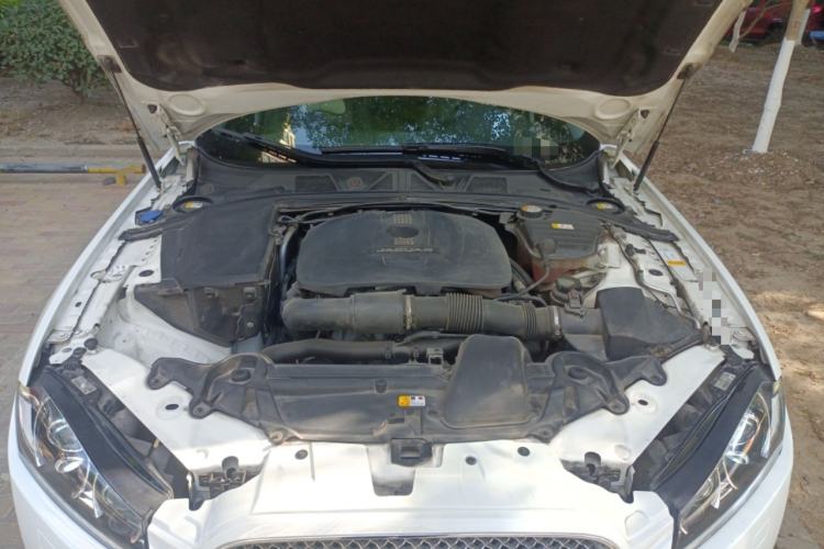 Used Jaguar XF 2015 XF 2.0T 80th Anniversary Collector's Edition Engine Bay