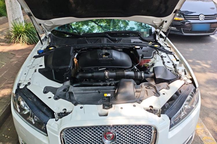 Used Jaguar XF 2015 XF 2.0T Sportbrake Luxury Edition Engine Bay
