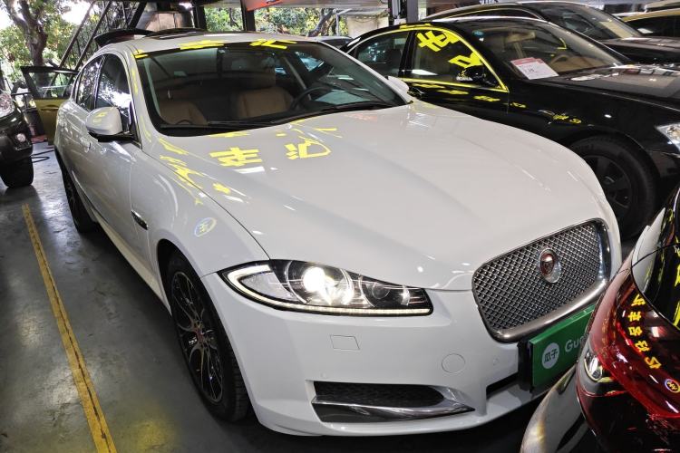 Used Jaguar XF 2015 XF 2.0T Luxury Edition Exterior 1