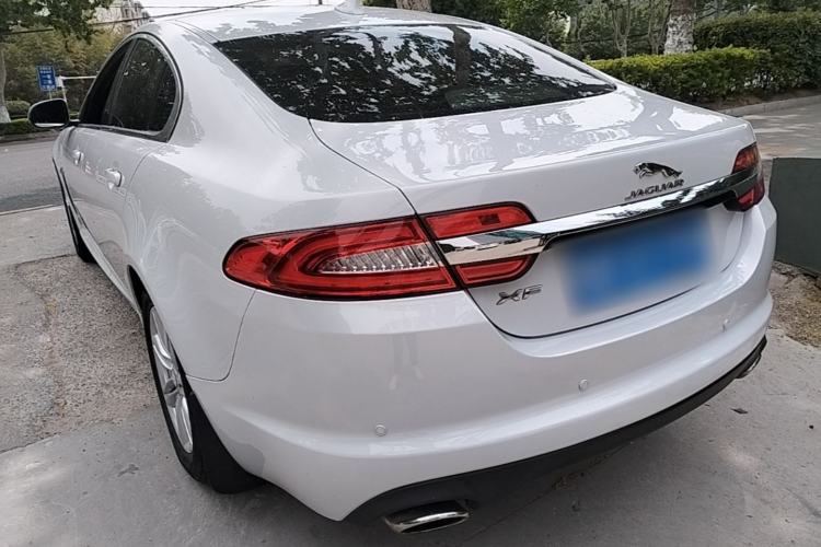 Used Jaguar XF 2015 XF 2.0T Prestige Edition Exterior 2